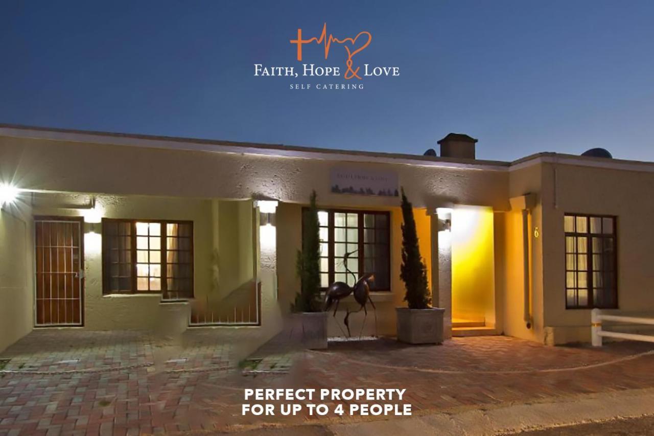Faith, Hope & Love Self Catering Порт-Елізабет Екстер'єр фото